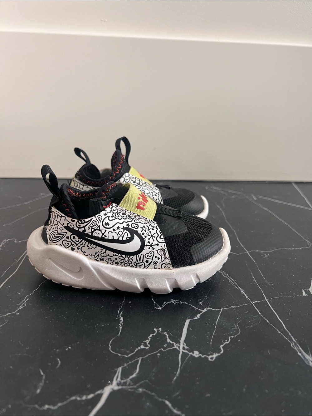 Size 5C - Baby Nike Flex Runner 2 JP ‘Doodle’ Black and White - DV3099-001